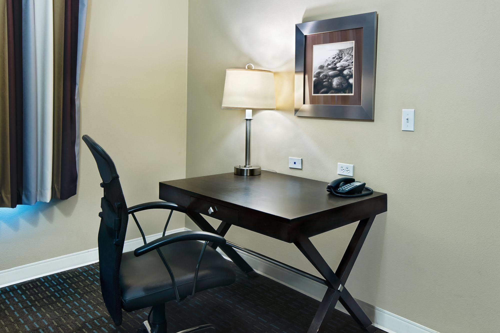 Oxford Suites Silverdale Eksteriør bilde
