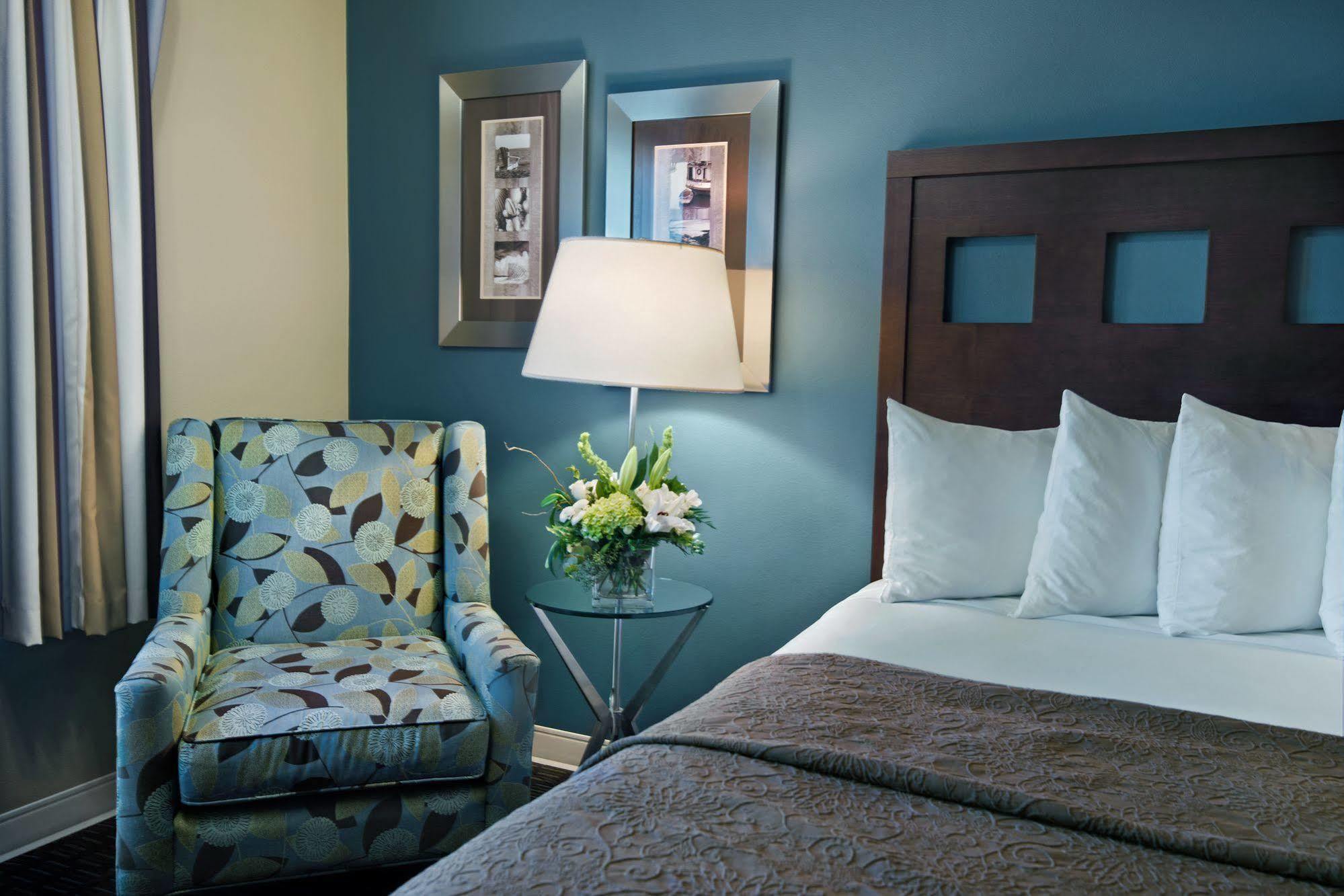 Oxford Suites Silverdale Eksteriør bilde